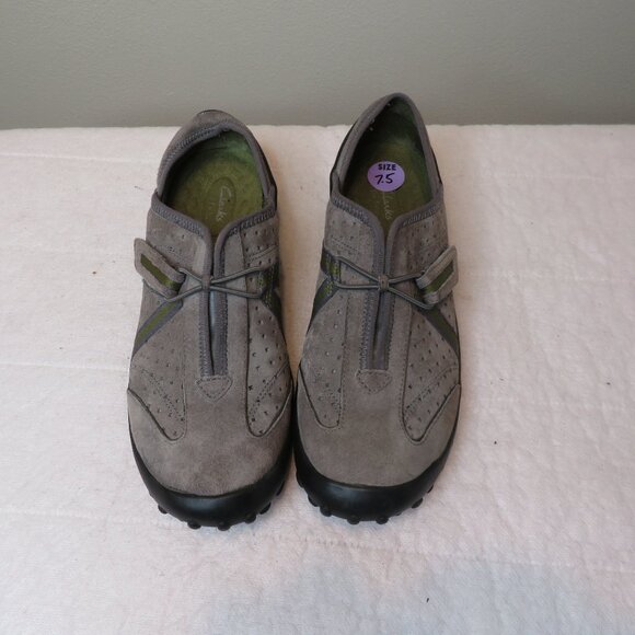 Women's Gray Suede Clarks Privo Slip On Comfort Shoe - Picture 1 of 6